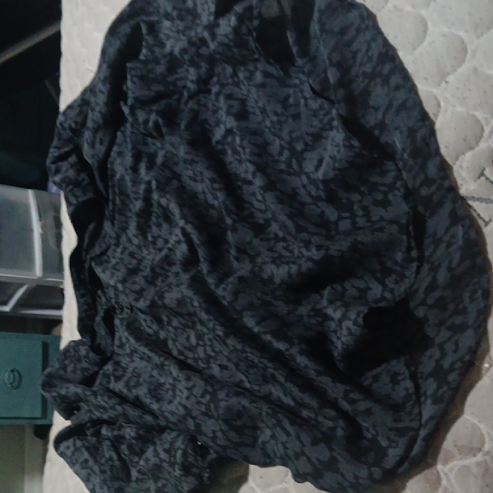 H&M Black Patterned Blouse
